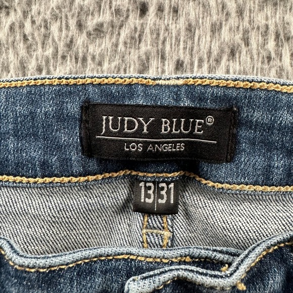 Judy Blue Women's Skinny Jeans Medium Wash Size 13/31 Stretch Distressed - Picture 5 of 15
